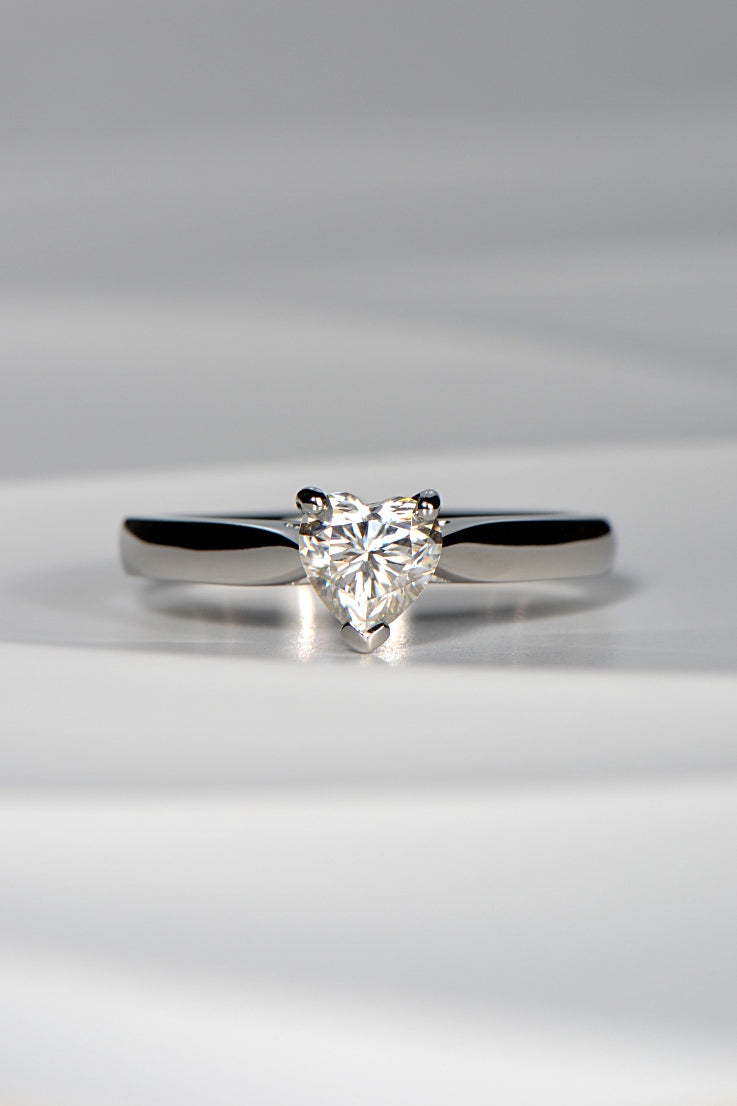 Heart shaped platinum on sale ring