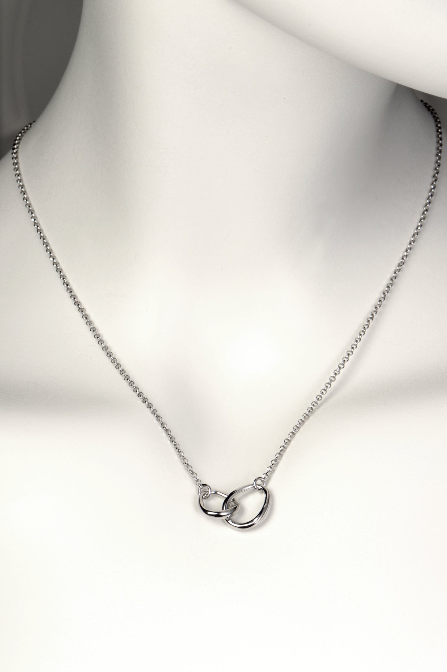 Faith Interlocking Silver Necklace