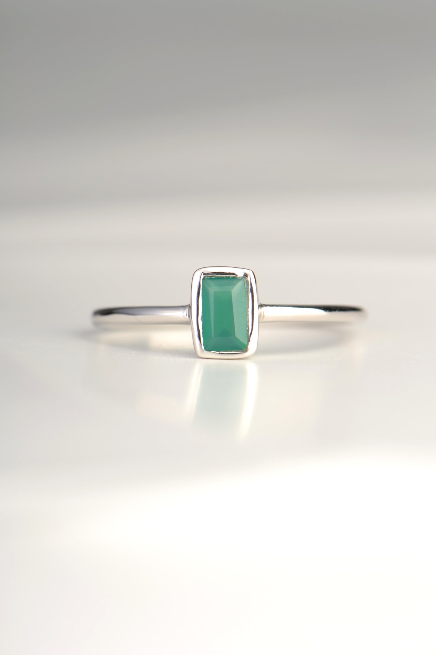 gorgeous green onyx slim silver gemstone ring with a rectangular stone from jewellery designer Jorge Revilla