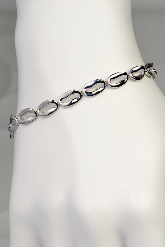 modern coffee bean silver link bracelet for women by jewellery designer Jorge Revilla