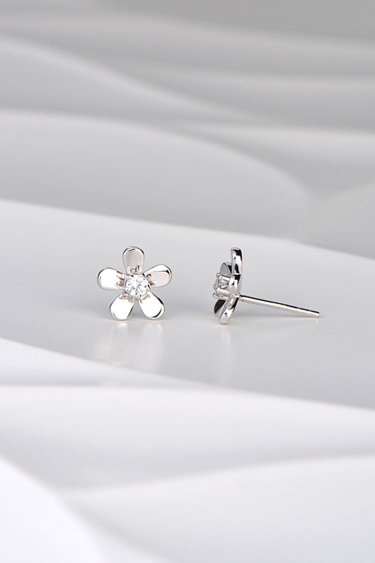 Flower silver stud earrings